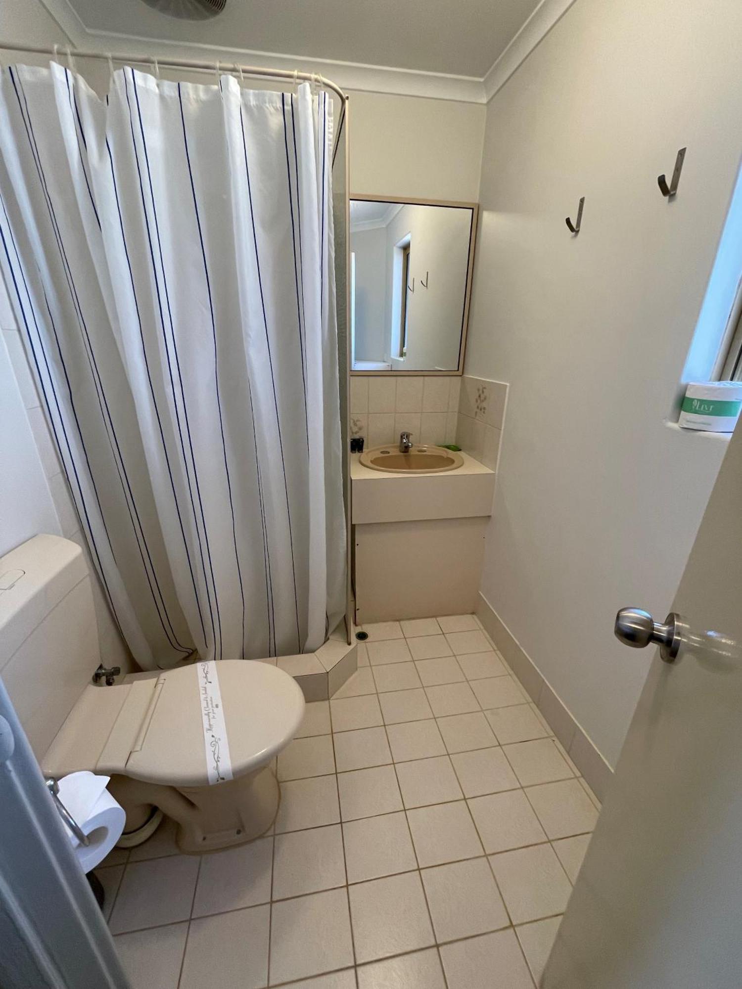 Geraldton'S Ocean West Holiday Units & Short Stay Accommodation חדר תמונה