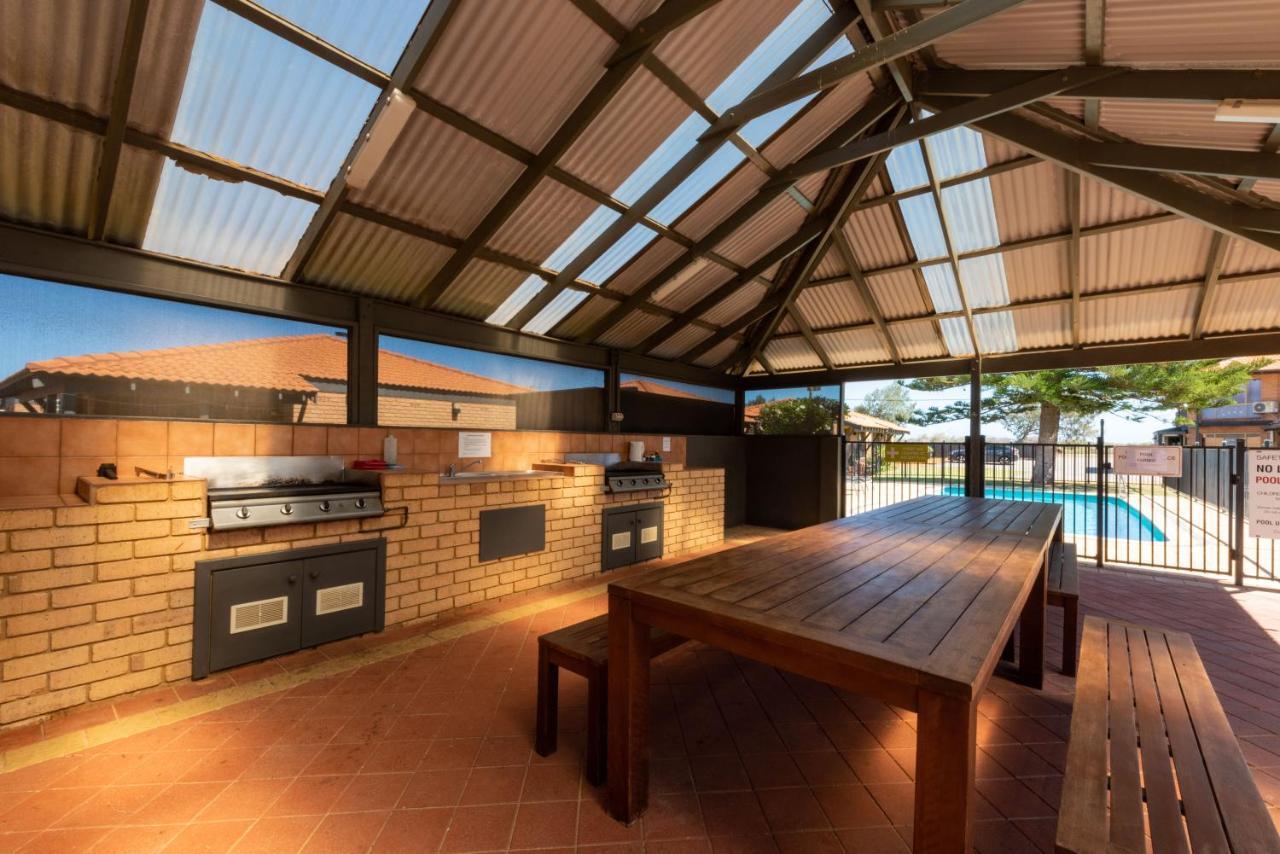 Geraldton'S Ocean West Holiday Units & Short Stay Accommodation מראה חיצוני תמונה
